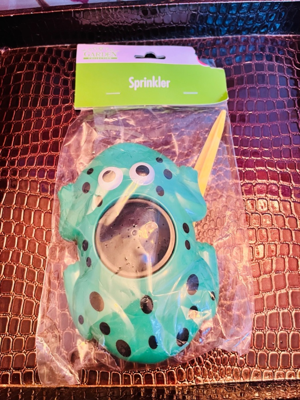 Green Garden Frog Sprinkler (6” - NWOT - still in package)